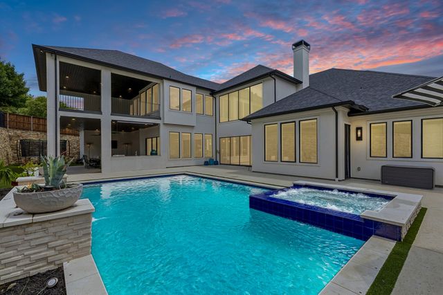 1120 Excalibur Boulevard, Lewisville, TX 75056