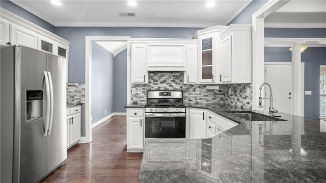 3141 Warwick Way, Fayetteville, AR 72703