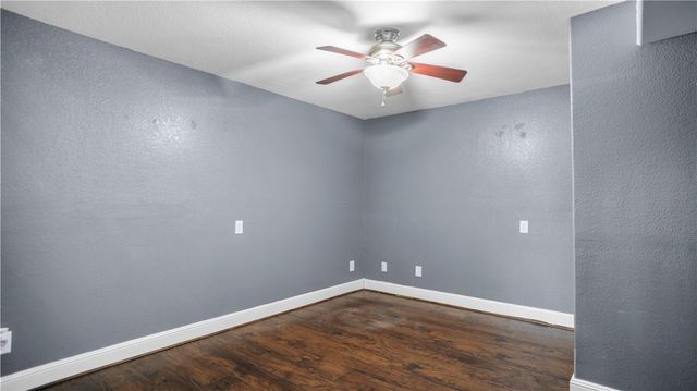 3141 Warwick Way, Fayetteville, AR 72703