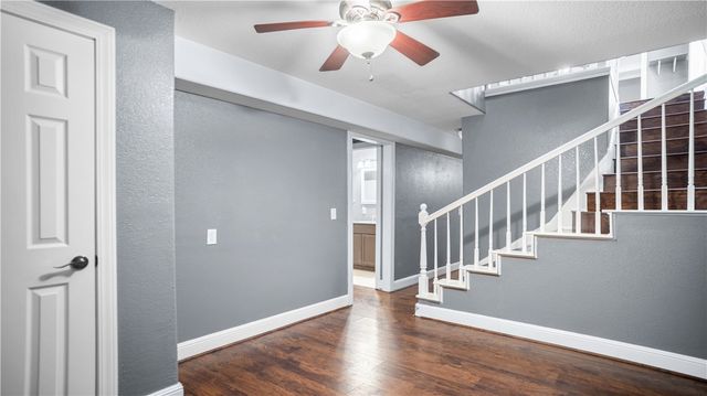 3141 Warwick Way, Fayetteville, AR 72703