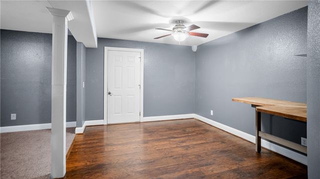 3141 Warwick Way, Fayetteville, AR 72703