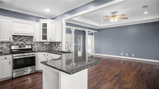 3141 Warwick Way, Fayetteville, AR 72703