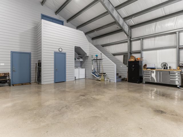 174 County Road 243, Bay City, TX 77414