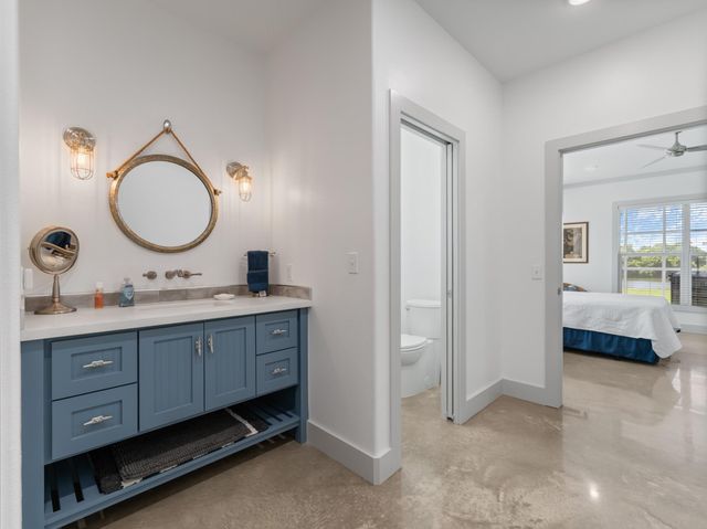 174 County Road 243, Bay City, TX 77414