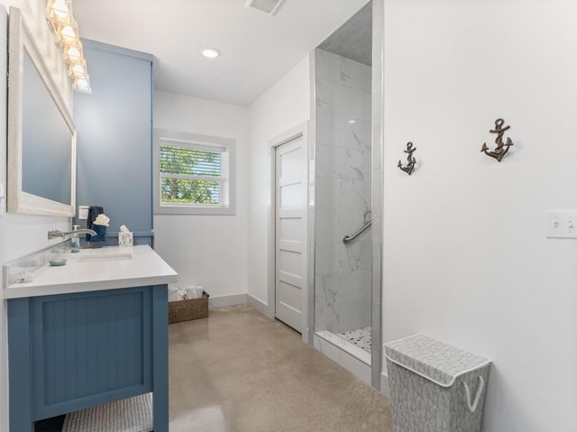 174 County Road 243, Bay City, TX 77414