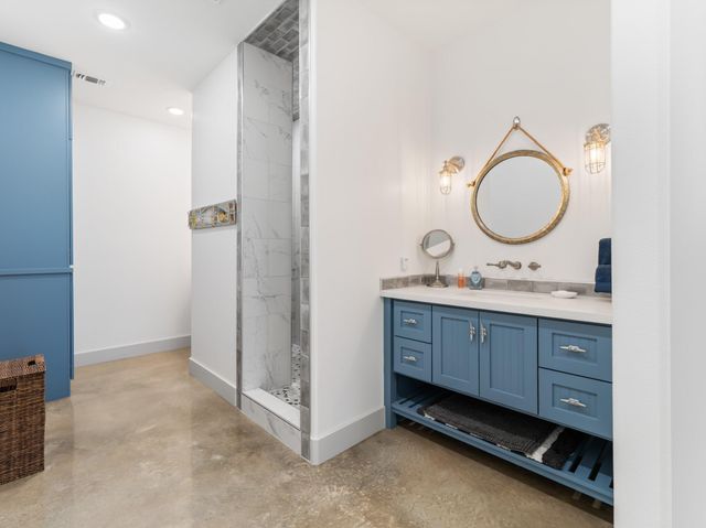 174 County Road 243, Bay City, TX 77414