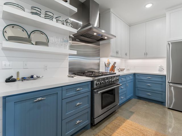 174 County Road 243, Bay City, TX 77414