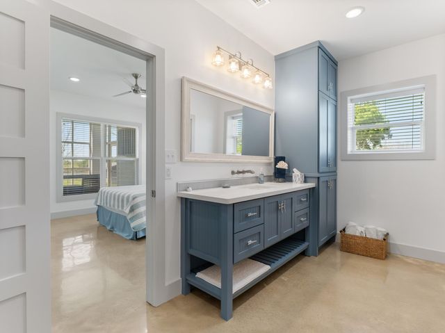 174 County Road 243, Bay City, TX 77414