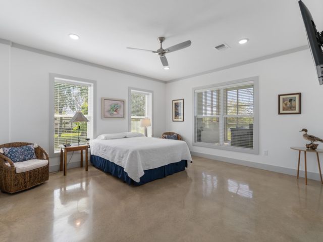 174 County Road 243, Bay City, TX 77414