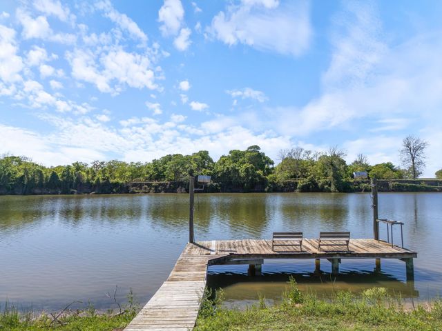 174 County Road 243, Bay City, TX 77414