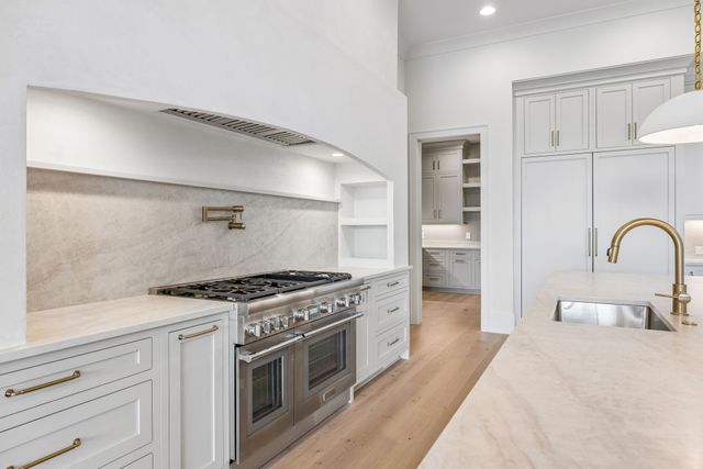 8745 Weller Ln, College Grove, TN 37046
