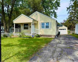 723 E FAIROAKS Avenue, Peoria, IL 61603