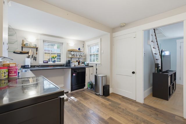 66 Oak Street, Dover, NH 03820