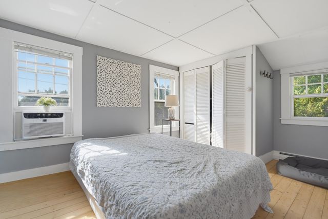 66 Oak Street, Dover, NH 03820