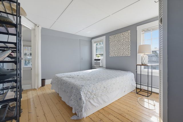 66 Oak Street, Dover, NH 03820