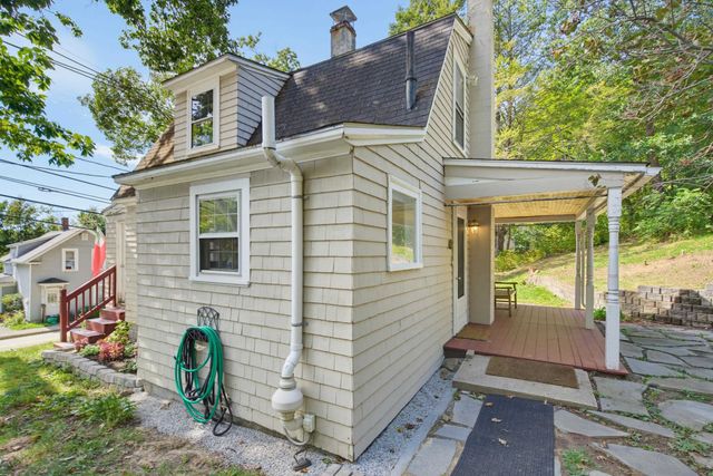66 Oak Street, Dover, NH 03820