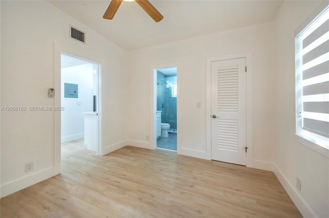 809 NE 17th Ave 4, Fort Lauderdale, FL 33304