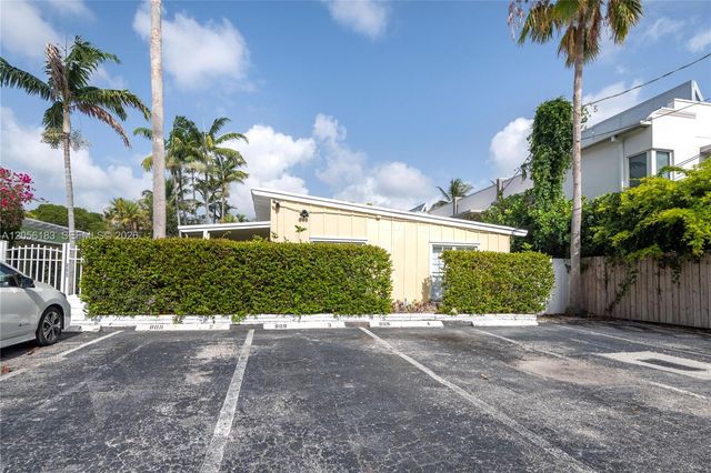 809 NE 17th Ave 4, Fort Lauderdale, FL 33304