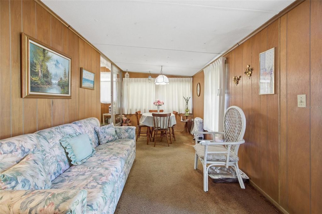 Image 5 of property listing at 3143 SW 92ND LANE, Ocala, FL 34476