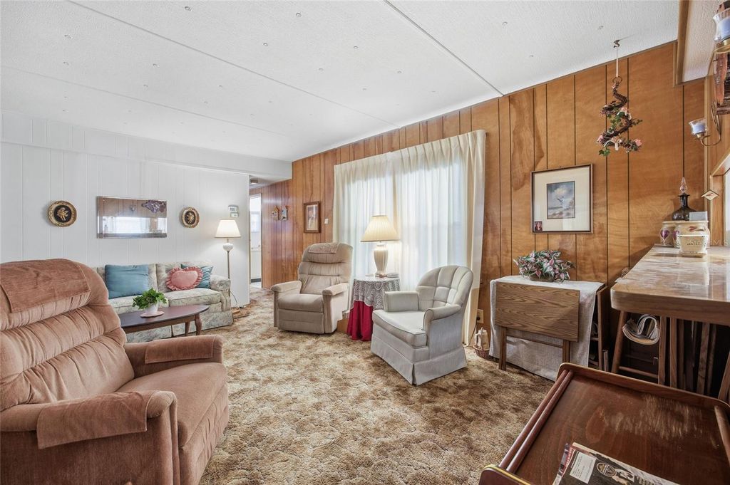 Image 10 of property listing at 3143 SW 92ND LANE, Ocala, FL 34476