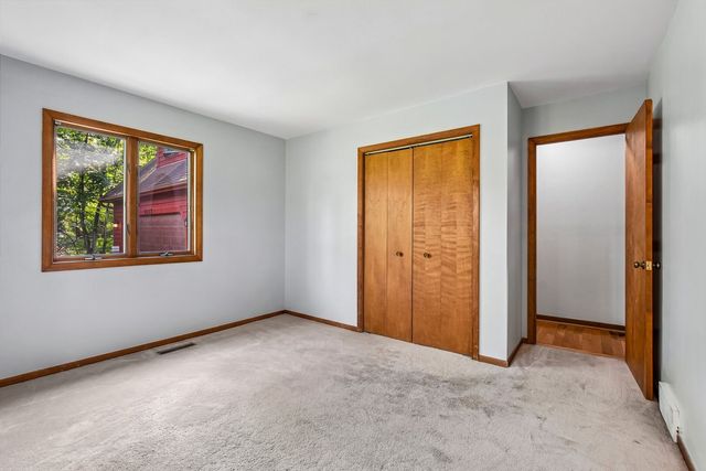 3007 Garden Lane, Crystal Lake, IL 60012