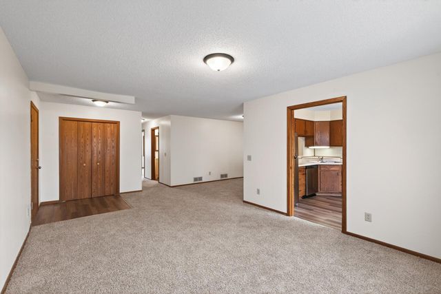 20 94th Circle NW 203NW, Coon Rapids, MN 55448