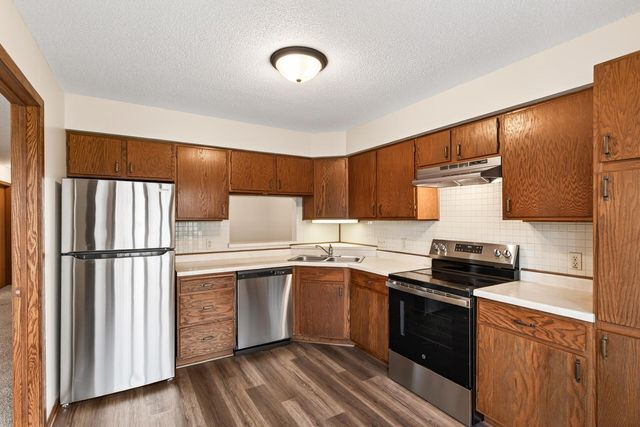 20 94th Circle NW 203NW, Coon Rapids, MN 55448