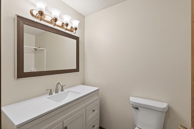 20 94th Circle NW 203NW, Coon Rapids, MN 55448