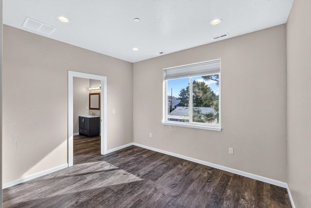 2708 N Miami Ct, Spokane, WA 99217
