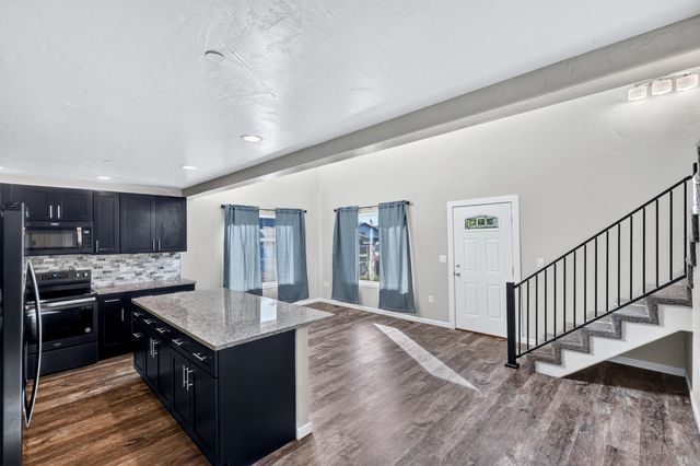 2708 N Miami Ct, Spokane, WA 99217