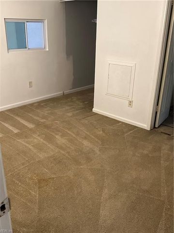 711 Crystal Springs CT, Virginia Beach, VA 23462