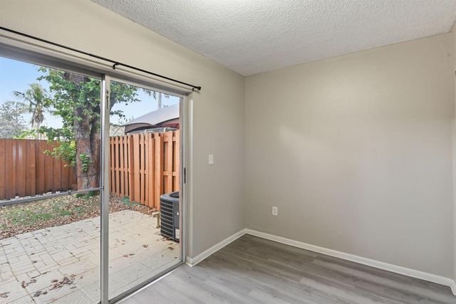 541 NW 82nd 377, Miami, FL 33126