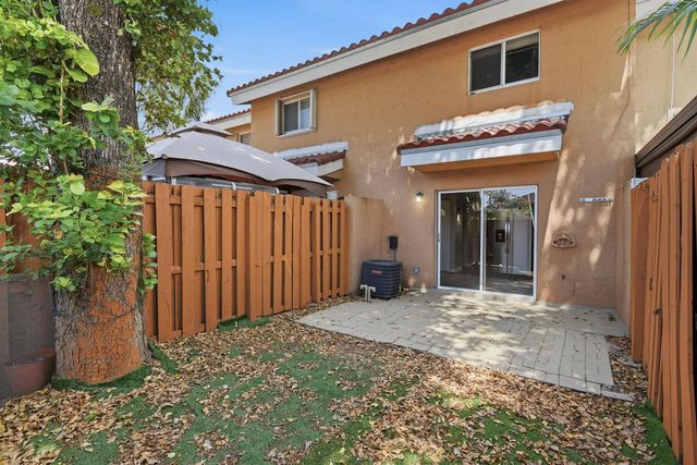 541 NW 82nd 377, Miami, FL 33126