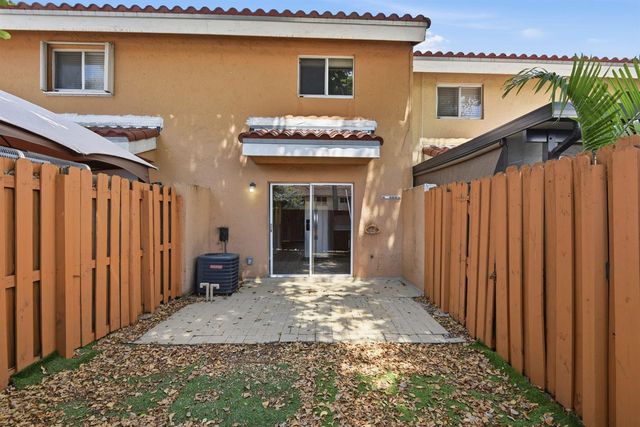 541 NW 82nd 377, Miami, FL 33126