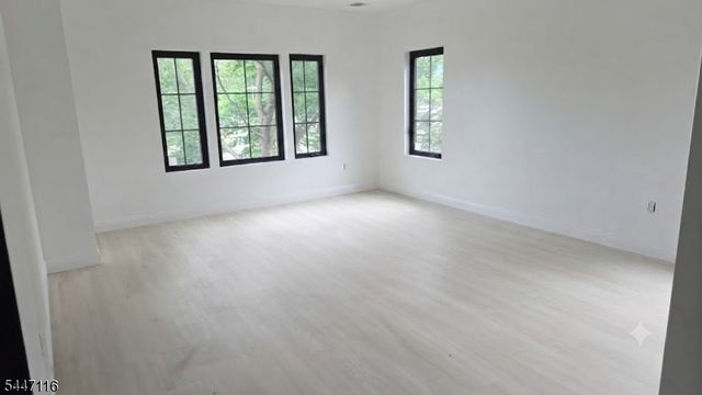 10 Poe Ave, Franklin Twp., NJ 08873