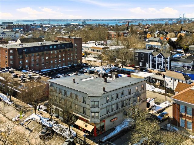 102 Broadway 2B, Newport, RI 02840