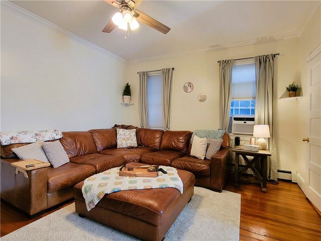 102 Broadway 2B, Newport, RI 02840