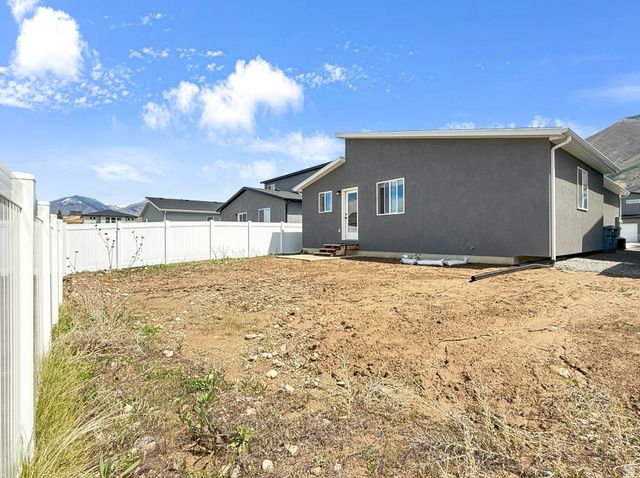 3848 S SAGE WOOD AVE, Mapleton, UT 84664