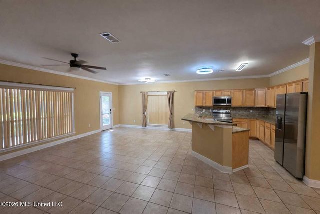 913 Park Row Avenue, Long Beach, MS 39560