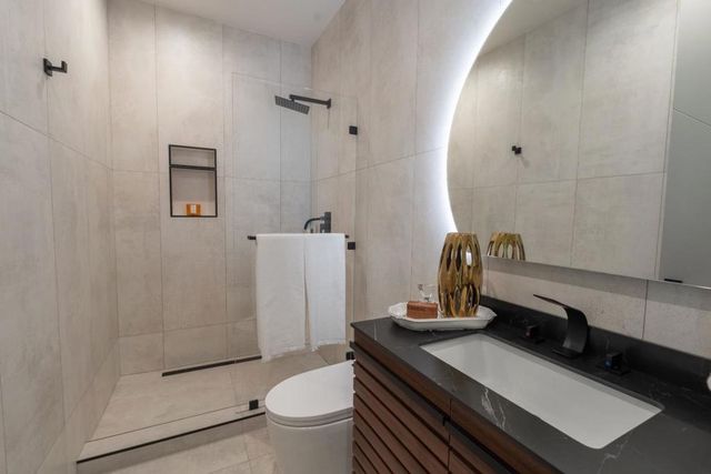 741 Borregas Avenue, Sunnyvale, CA 94085