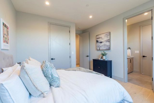 741 Borregas Avenue, Sunnyvale, CA 94085