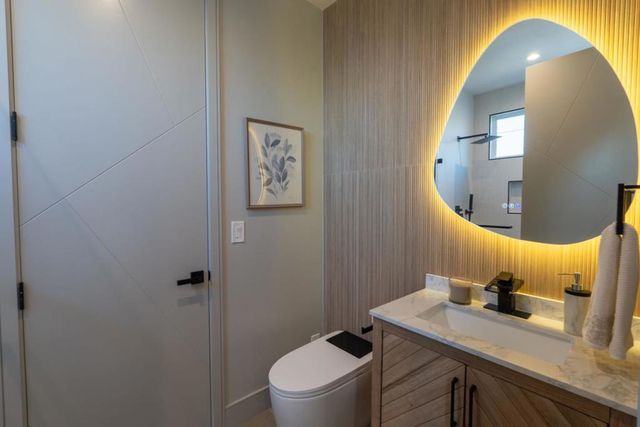 741 Borregas Avenue, Sunnyvale, CA 94085