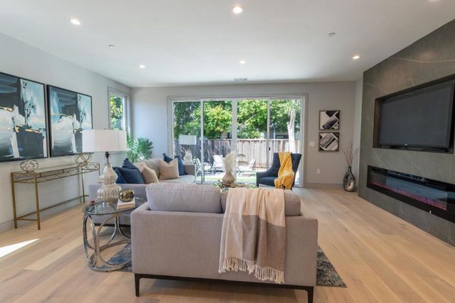 741 Borregas Avenue, Sunnyvale, CA 94085