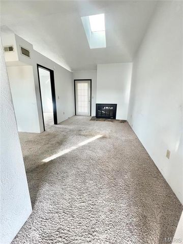 141 ASHLEY Drive, Fairview Heights, IL 62208