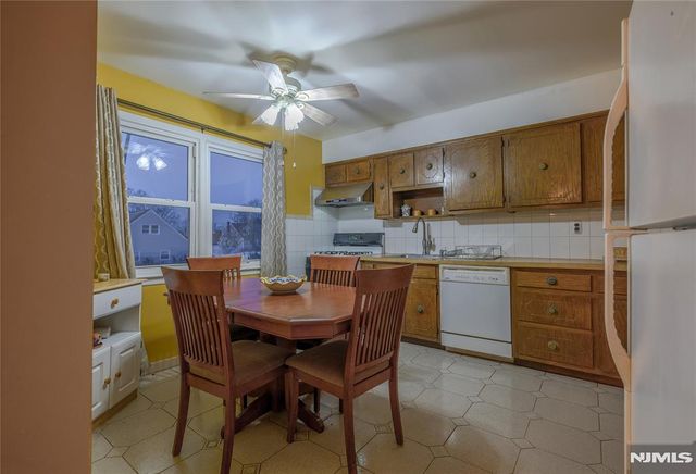 17A Garden Drive, Elmwood Park, NJ 07407