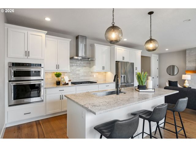 11614 Nw KEARNEY St, Portland, OR 97229