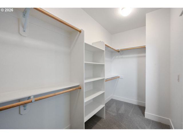 11614 Nw KEARNEY St, Portland, OR 97229