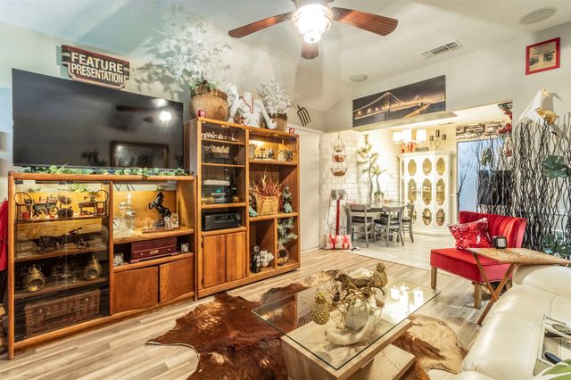 5818 Santa Fe Drive, Arlington, TX 76017