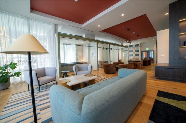 11 NE 6TH 1403, Miami, FL 33132