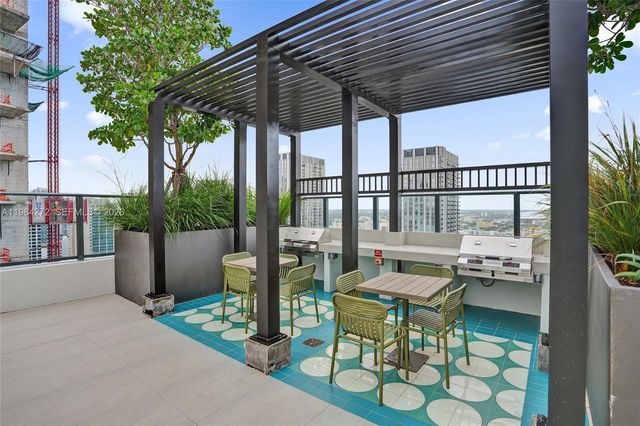 11 NE 6TH 1403, Miami, FL 33132